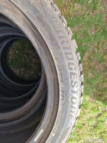 245 45 r18 zimní Bridgestone