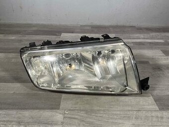 ŠKODA FABIA 1 1999-2007 - 6Y - světlo PP - HELLA