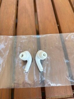 sluchatka AirPods Pro 1