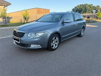 Škoda superbe 2.0 tdi R.V 2012 DSG 4x4 combi TOP STAV
