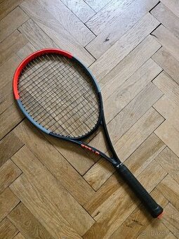 Tenisová raketa Wilson Clash 100 V1 grip 3