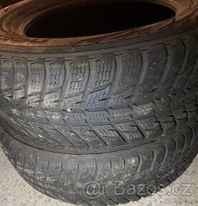Pneu 215/70 R16 Nokian