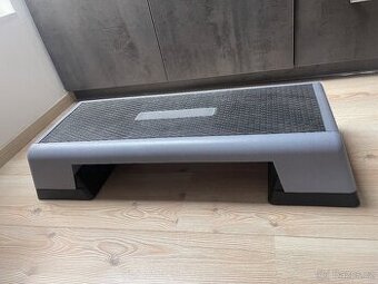 Step/schůdek na fitness/aerobic