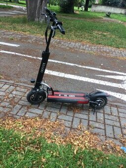 Elektrická kolobezka