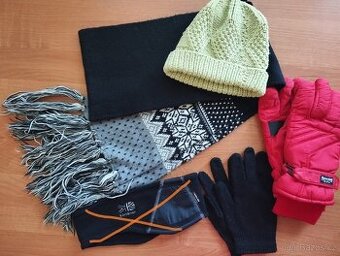 Rukavice, šály, čepice