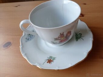 Retro dětský hrneček s veverkou(vada) šálek a podšálek