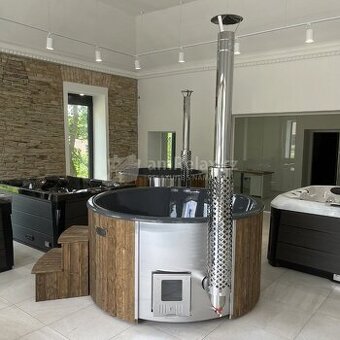 Koupací sud s aeromasážním systémem