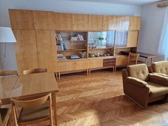 Nepoužívaná retro obýváková sestava