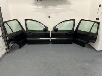 Ford Fusion boční dveře