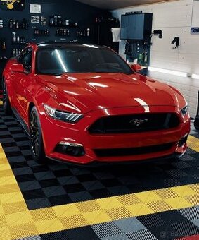 Ford Mustang 5.0
