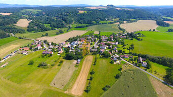 Prodej stavebního pozemku o CP 2510 m2 v oblíbené obci Horní