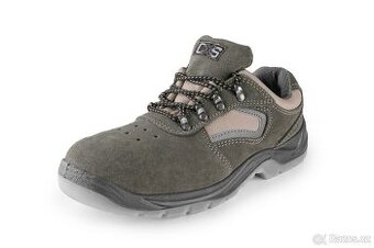 Obuv polobotka DOG DOBRMAN 44vel.