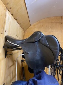 Skokove sedlo Jan Hauzr