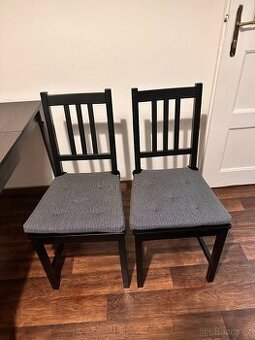 Jídelní židle (2 ks) – IKEA STEFAN + polštářky JUSTINA