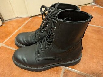 Dámské kotníkové boty HM, vel. 40