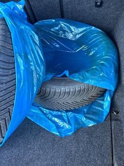 2× Hankook Kinergy 4S2 225/45 R17