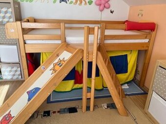 Domestav postel z masivu + polohovací rošt+ matrace a příslu