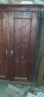 STARÉ SKŘÍNĚ A TRUHLA