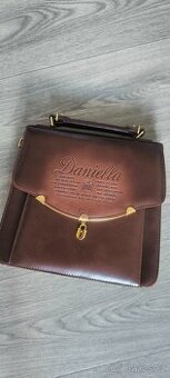 Pěkná nová kabelka