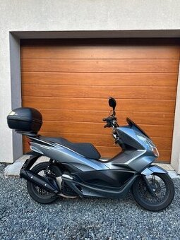 Honda PCX 125 - Zánovní stav