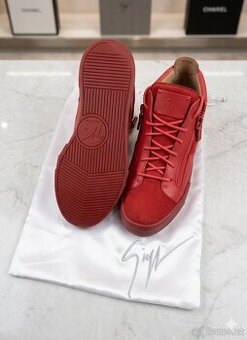 Luxusní italské kožené tenisky