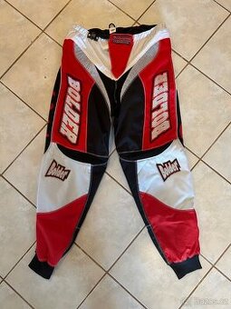 Kalhoty Bolder velikost 40.