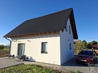 Prodej RD 4+kk, 1295m2, obec Krychnov, okres Kolín