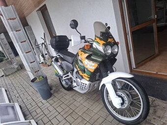 Honda Africa Twin RD07 XRV750, 35kw
