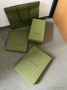 Gucci krabice a tašky