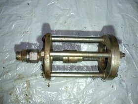 škoda 1000-125 stahovák ložiska zad. kola