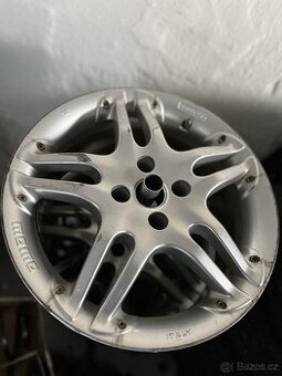Dobová alu kola MOMO r16 4x100