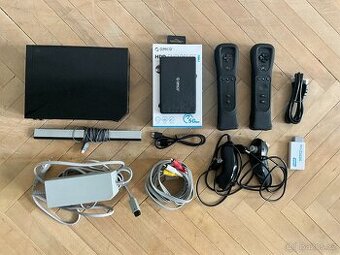 Nintendo Wii - 2 ovladače - HDD plný her (Rozprodej sbírky)