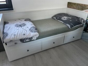 Rozkládací postel Ikea