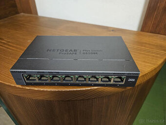 8x GbE switch Netgear GS108E