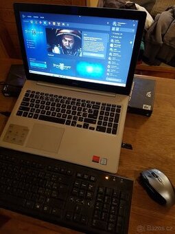 Notebook Dell inspiron 15 5000 series, grafická karta Radeon
