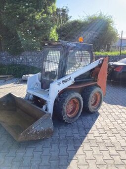 Smykový nakladač BOBCAT Scat Trak 1300HD Kubota