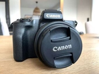 Canon EOS M50 + 15–45 mm objektiv