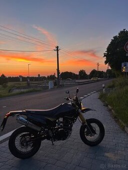 Yuki SM 125