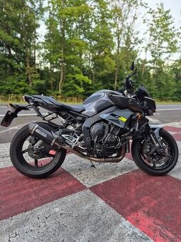 Yamaha mt-10