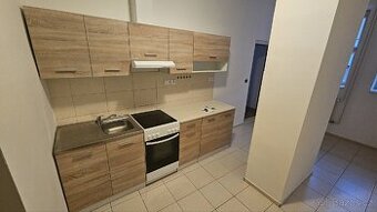 Pronájem 2+1 Chrast u Chrudimi - 1