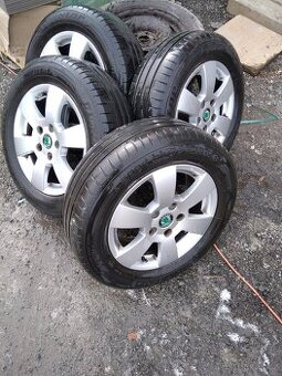 nd z škoda fabia 2 1.2htp 44kw červená bílá modrá stříbrná