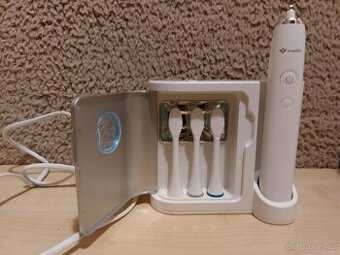 Elektrický zubní kartáček