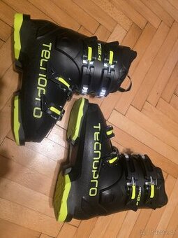 lyžáky TechnoPro T50.4 EU36 230mm lyžařské boty