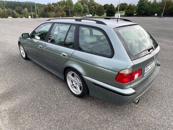 BMW e39 520i