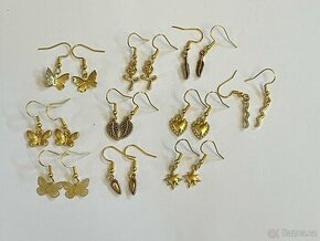 Naušnice ve zlaté barvě