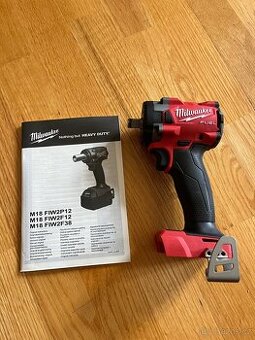 Milwaukee aku rázový utahovák M18 FIW2F12