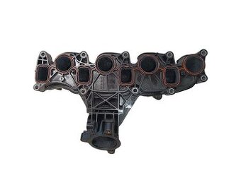 Sací potrubí 03L129711AN CFGC Audi Q3 8U r.v. 2014