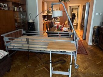 Elektrická polohovací postel