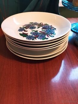 Sada talířů
