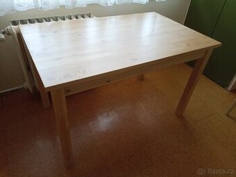 Jídelní stůl IKEA